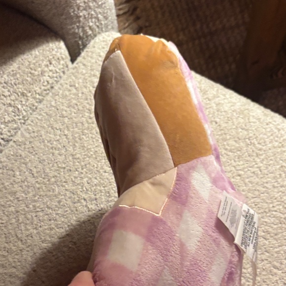 Horse Shaped back Pillow with Pink Checkered Design - Picture 7 of 8